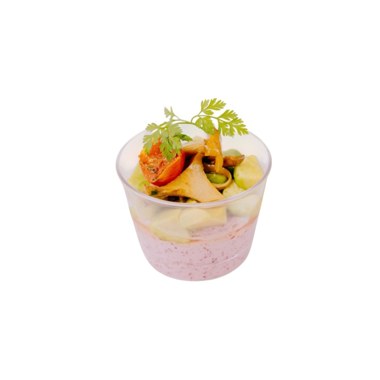 VERRINE D'AVOCAT, CREME DE BETTERAVE ET CHAMPIGNONS